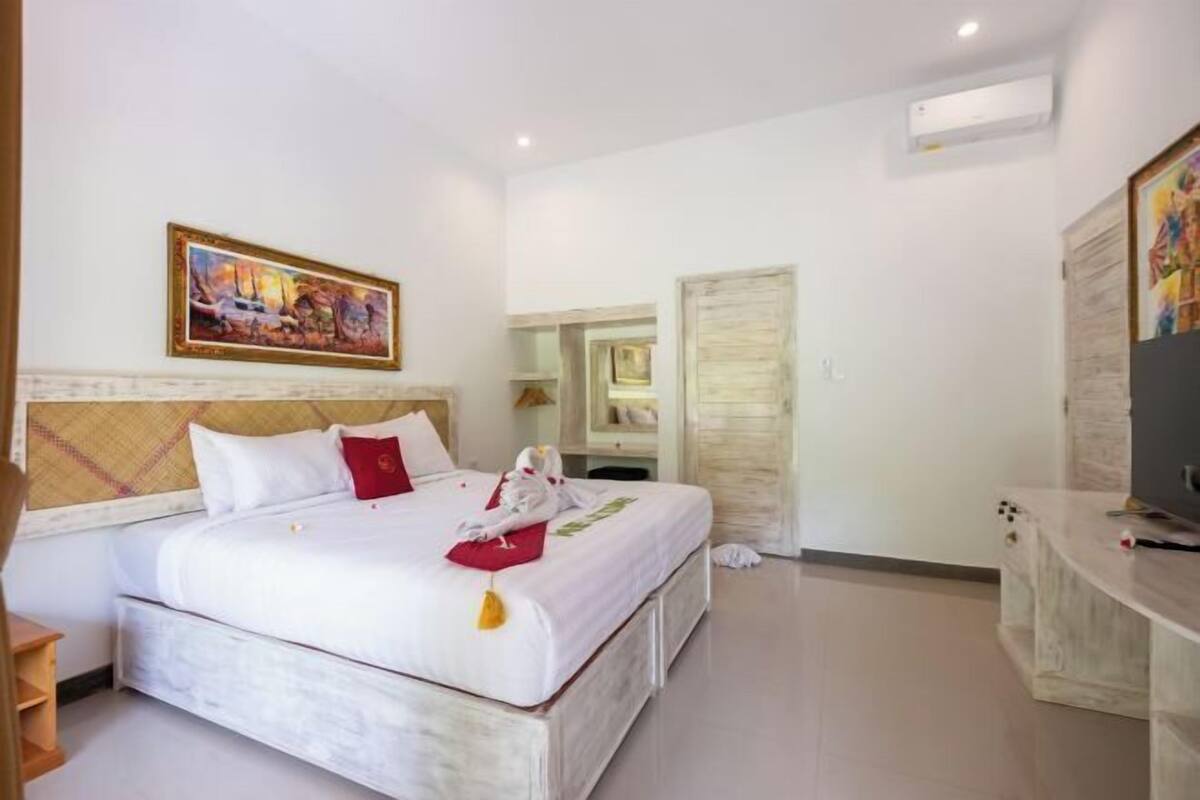 1 bedroom, in-room safe, individually decorated, individually furnished