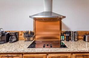 Refrigerador, microondas, parrilla de estufa y lavavajillas 