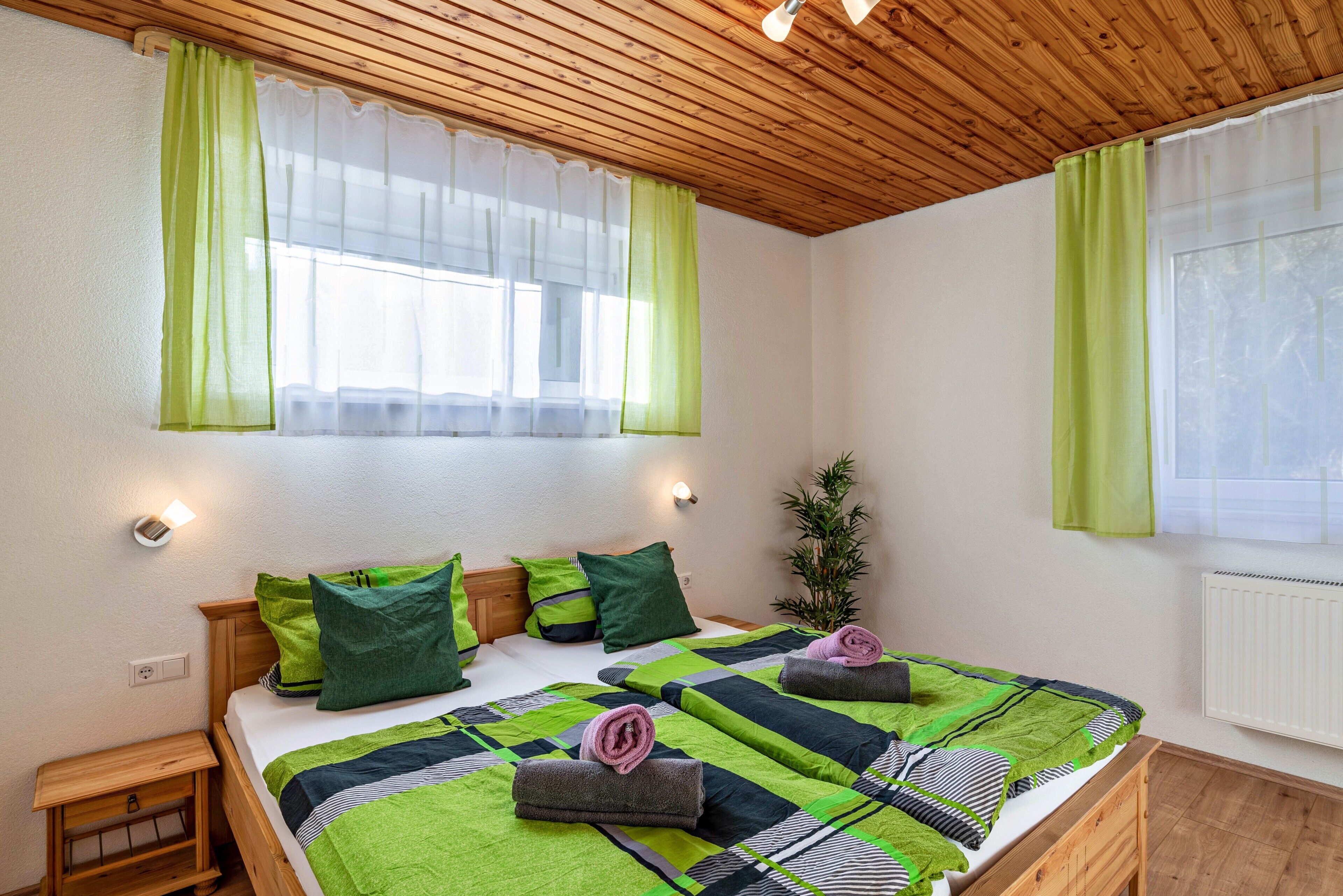 2 bedrooms, free WiFi, bed sheets