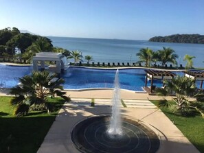 Udendørs pool, opvarmet pool