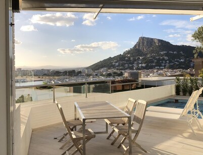 House with private pool and sea views, 200 m from L’Estartit harbourHouse 5 adults sea views