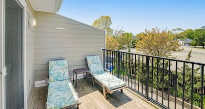 Lovely dog-friendly Scarborough Village home with spiral staircase, patio & W/D