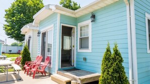 Terrace/patio - Sister Lake Cottages - private cottage community! (Dowagiac)