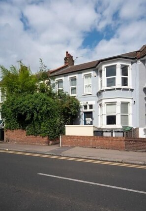 Exterior - Lovely 1Bed Flat - Green Lanes - Spacious and Quiet (Greater London)