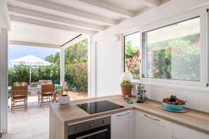 Refrigerador, horno y periquera 