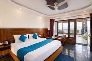 Free WiFi, bed sheets - Hotel Forest View and Restaurant (Dehradun)