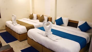 Family Room | Free WiFi, bed sheets