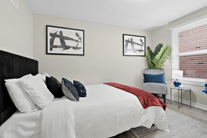 3 chambres, bureau, Wi-Fi gratuit, draps fournis