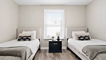 3 chambres, bureau, Wi-Fi gratuit, draps fournis