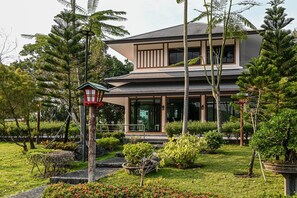 Junior Suite Garden View | View from room