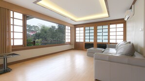 Ảnh chưa phân loại, 3 trong số 147 ảnh, nút