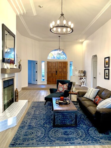 Bright and Spacious Home in a NE Heights Gated Community