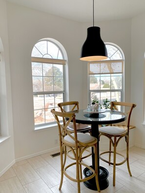 تناول الطعام