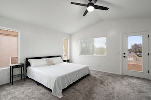 2 habitaciones, escritorio, tabla de planchar con plancha y wifi 