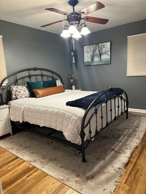 2 bedrooms, travel crib, WiFi, bed sheets
