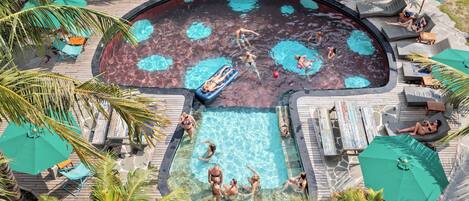 Piscine extérieure