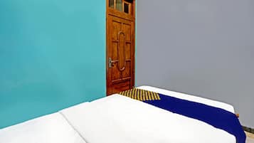 Desk, free WiFi, bed sheets