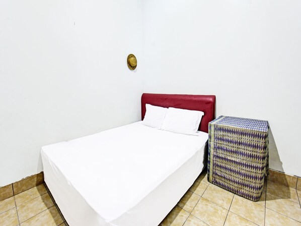 Economy Double Room | Free WiFi, bed sheets - Hotel O Dani HomestayNearSesaot Lodge (Sesaot)