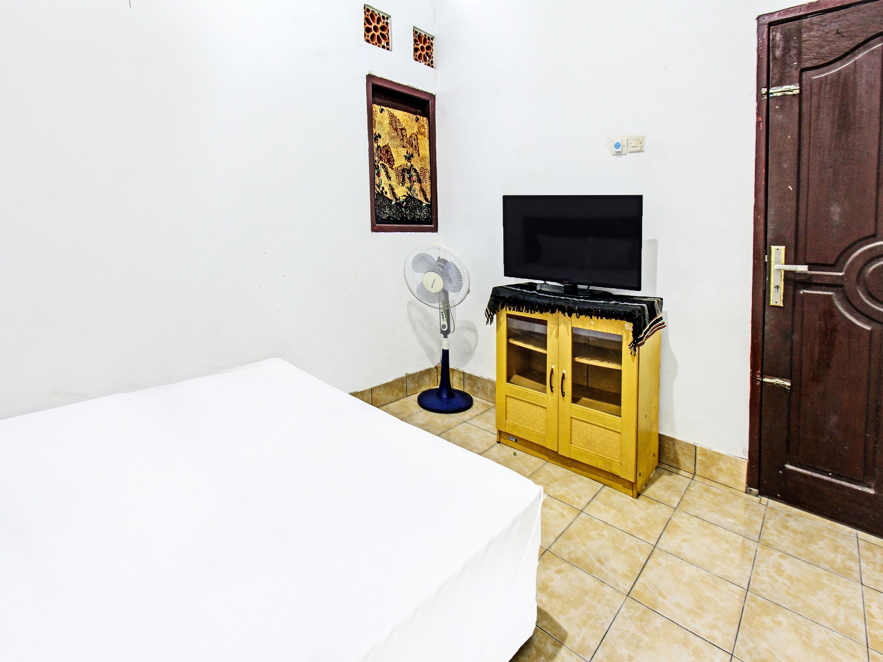 Economy Double Room | Free WiFi, bed sheets