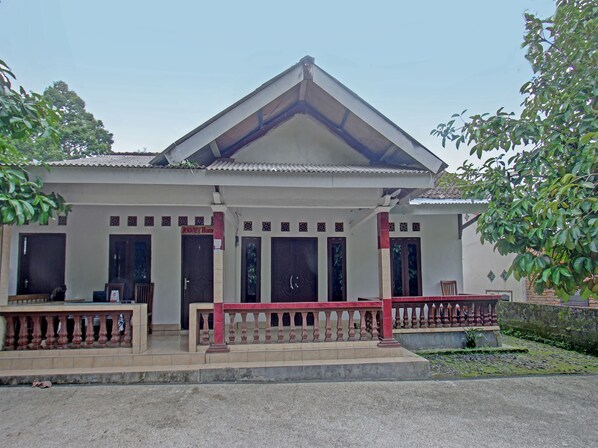 Fachada de la propiedad