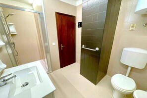 Regadera y bidet 