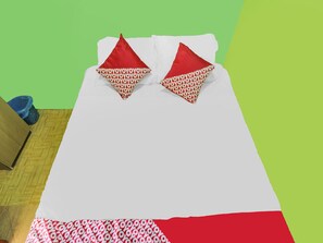 Basic Double Room | Free WiFi, bed sheets - Hotel O Bilqis Homestay NearThe Hot River, Dog Run (Batam)