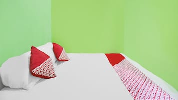 Basic Double Room | Free WiFi, bed sheets