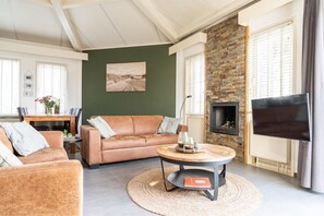 スマートテレビ、暖炉