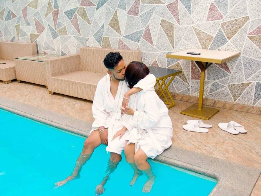 Outdoor pool, open 9:00 AM to 8:00 PM, pool loungers