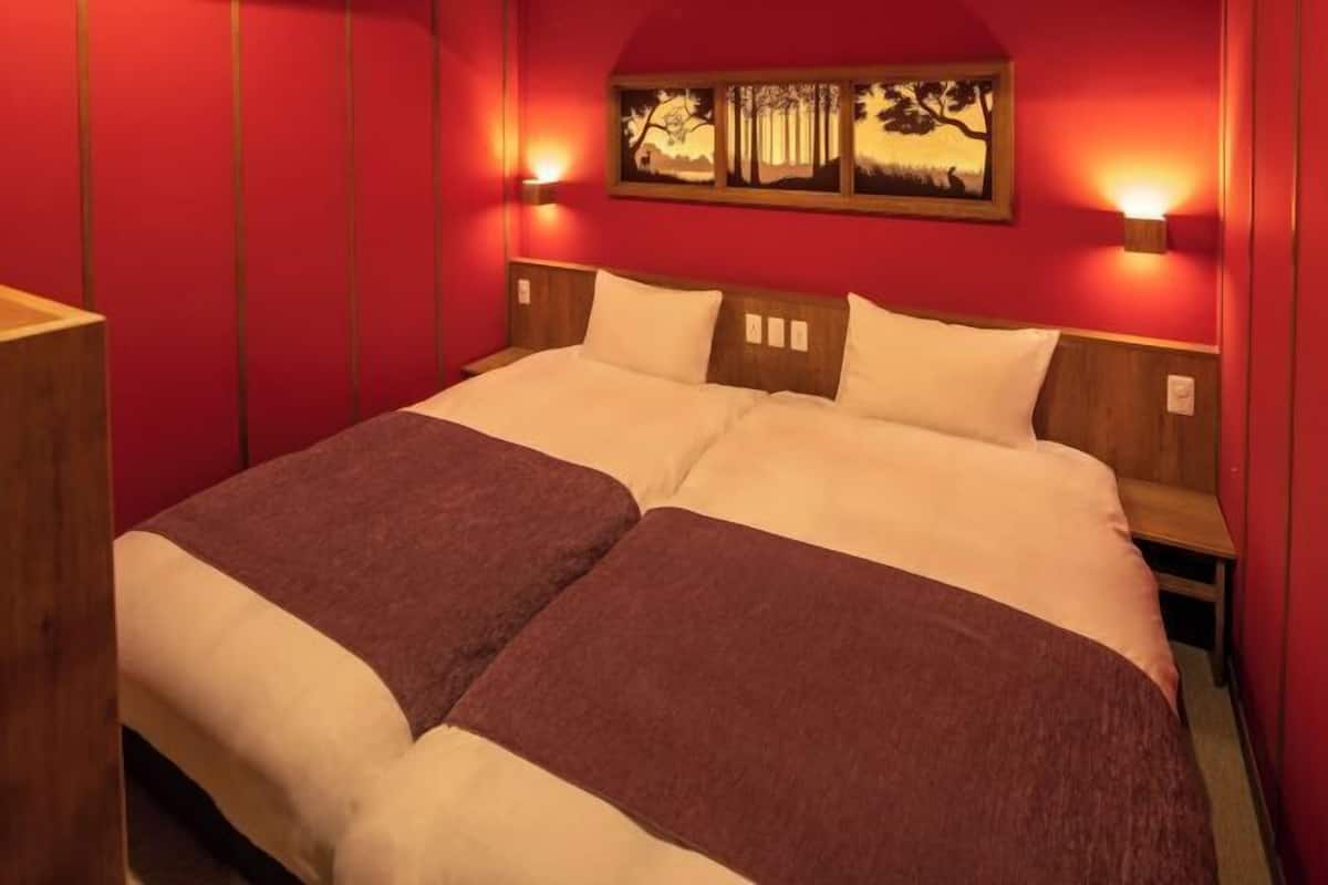 Minibar, in-room safe, individually decorated, individually furnished