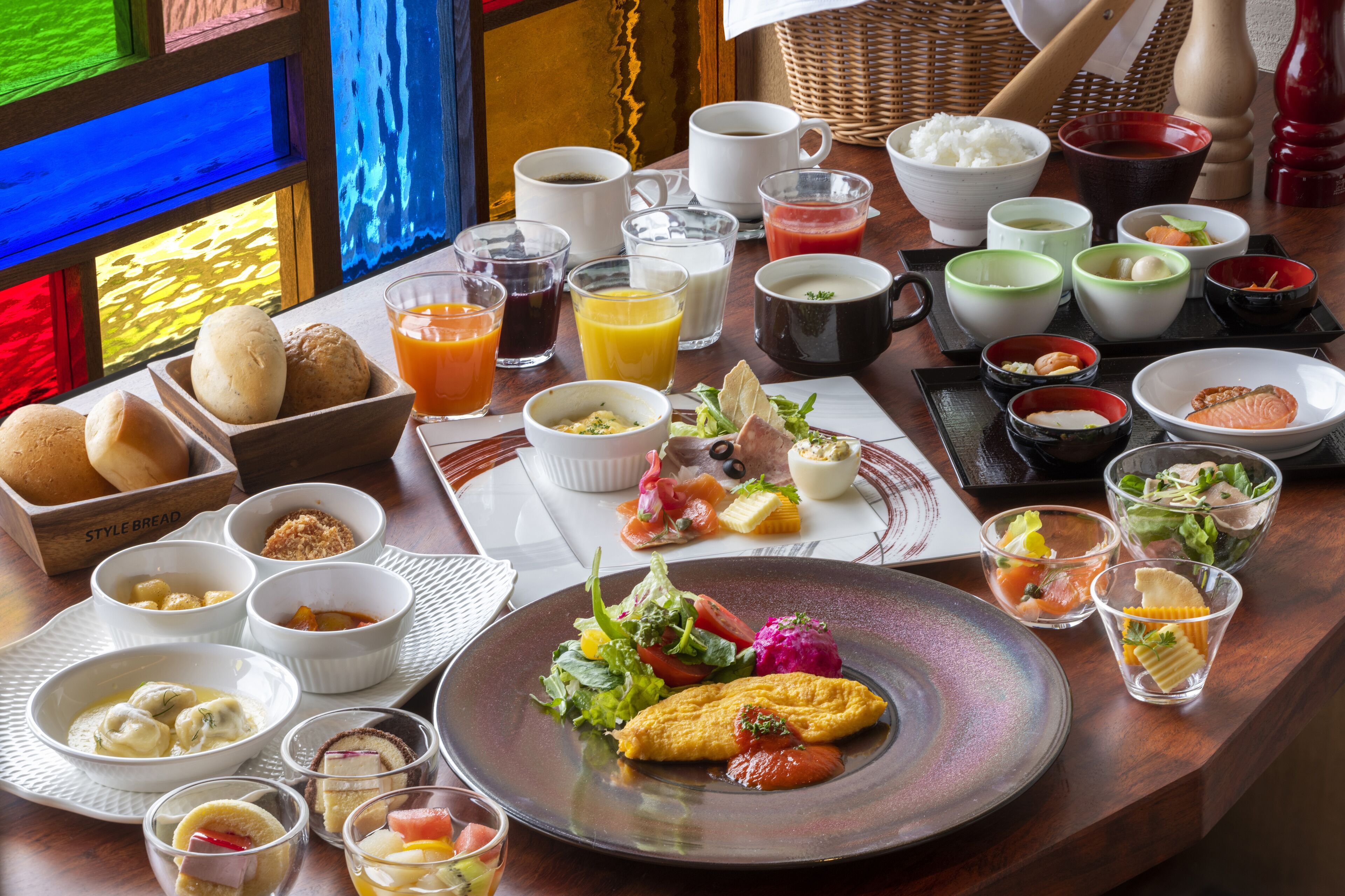 朝食 (ビュッフェ)、毎日提供 (1 名様 3000 JPY)