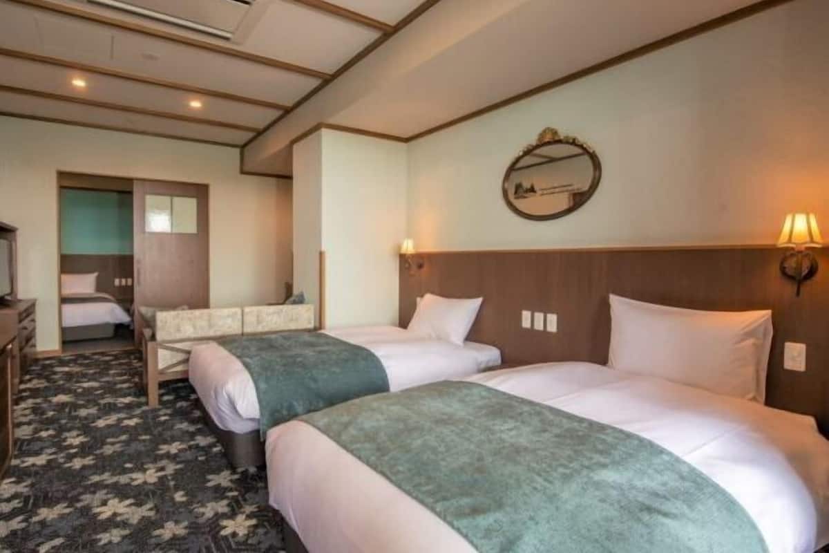 Minibar, in-room safe, individually decorated, individually furnished