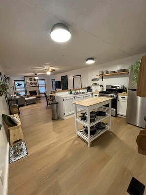 Interior - Gilia Cabin Summary: (Ruidoso)