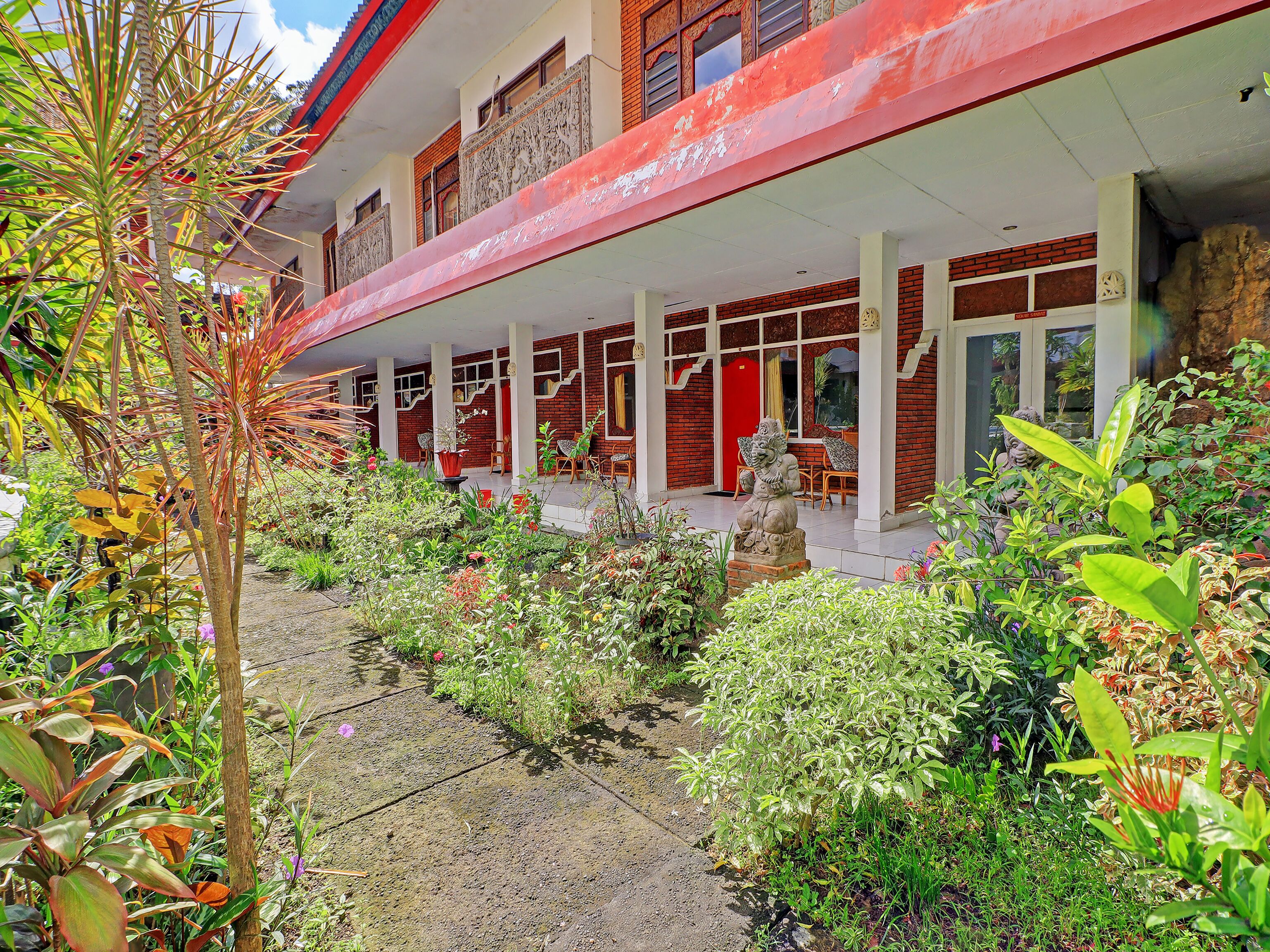 Photo - SUPER OYO 91870 Warna Kedaton