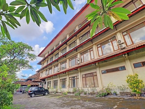 Exterior - Super OYO 91870 Warna Kedaton (Denpasar)