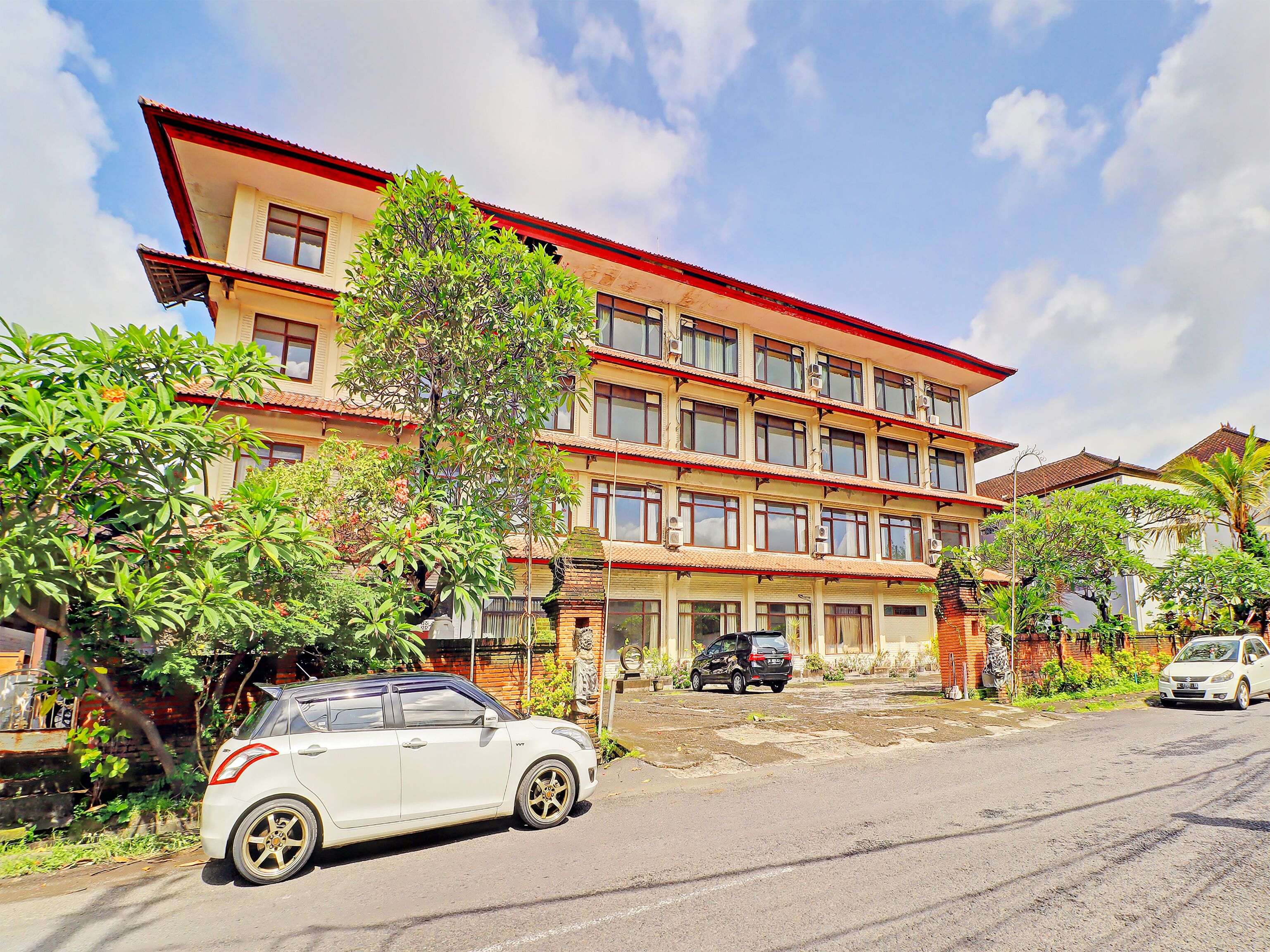 Photo - SUPER OYO 91870 Warna Kedaton