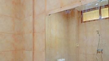 Superior Triple Room | Bathroom | Shower, rainfall showerhead, towels, toilet paper