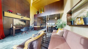 Royal Room | Living area - Eurovea Apartments (Bratislava)