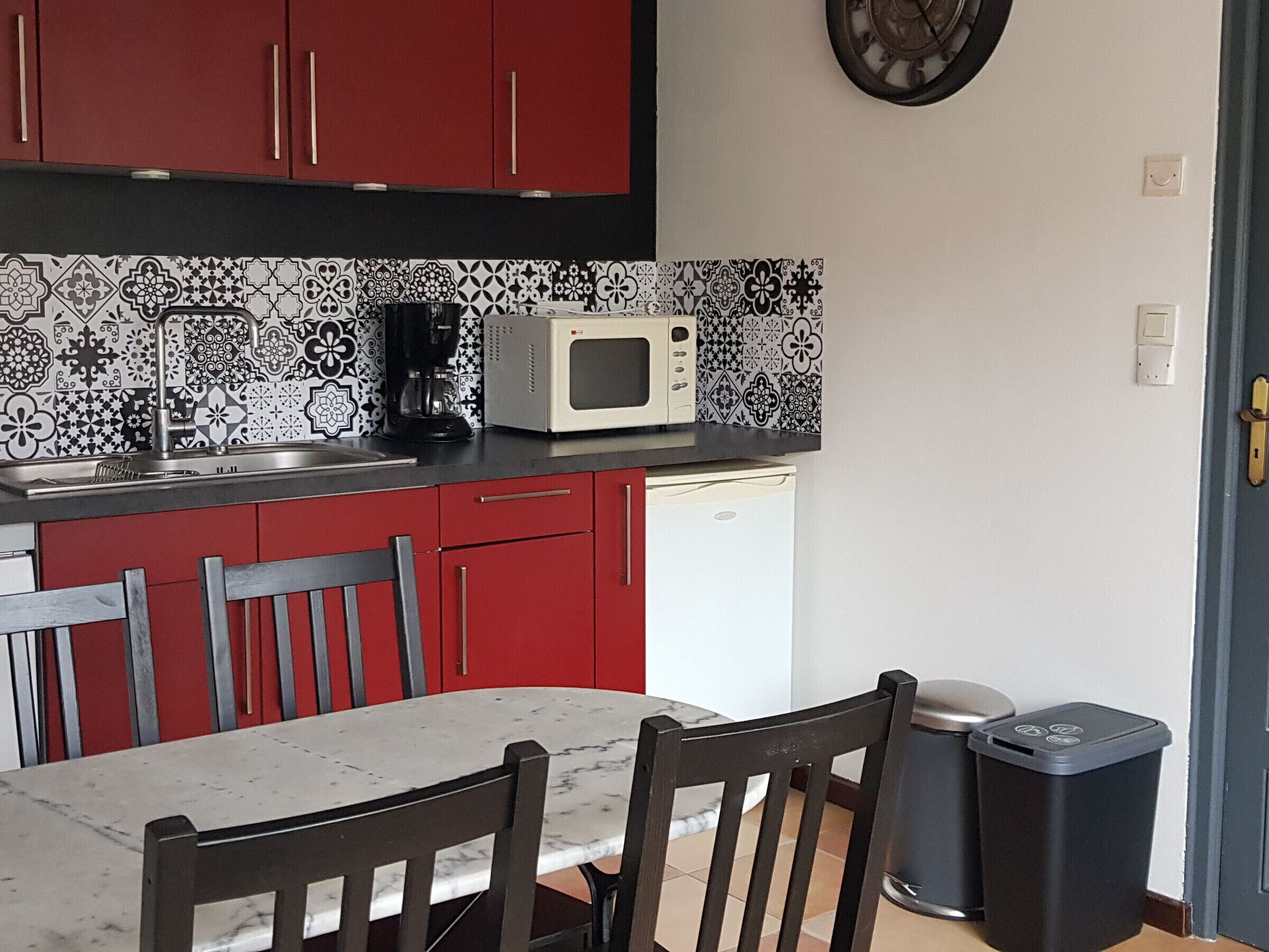 Frigorifero, microonde, lavastoviglie