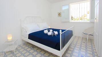 2 bedrooms, Internet, bed sheets