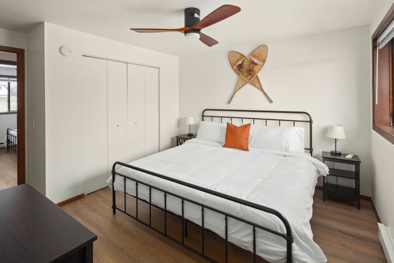 2 bedrooms, iron/ironing board, travel cot, free WiFi