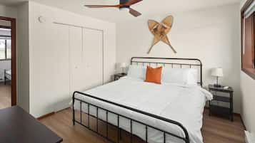 2 bedrooms, iron/ironing board, travel cot, free WiFi