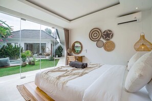 3 عدّة غرف نوم ومكتب ومساحة عمل للكمبيوتر المحمول وملاءات أسرّة