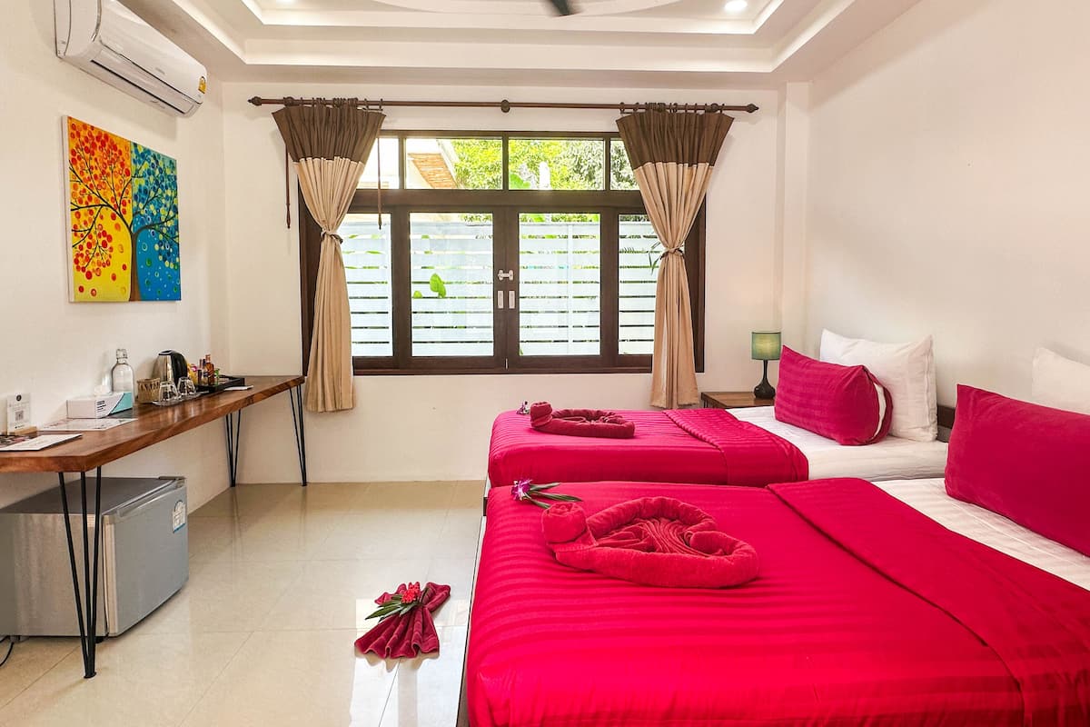 Standard Twin Room, 1 Bedroom | Minibar, desk, laptop workspace, free WiFi
