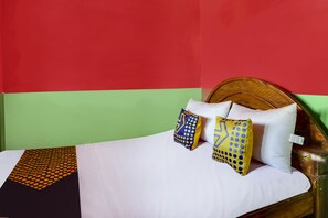 Habitación doble | Escritorio, wifi gratis y ropa de cama 