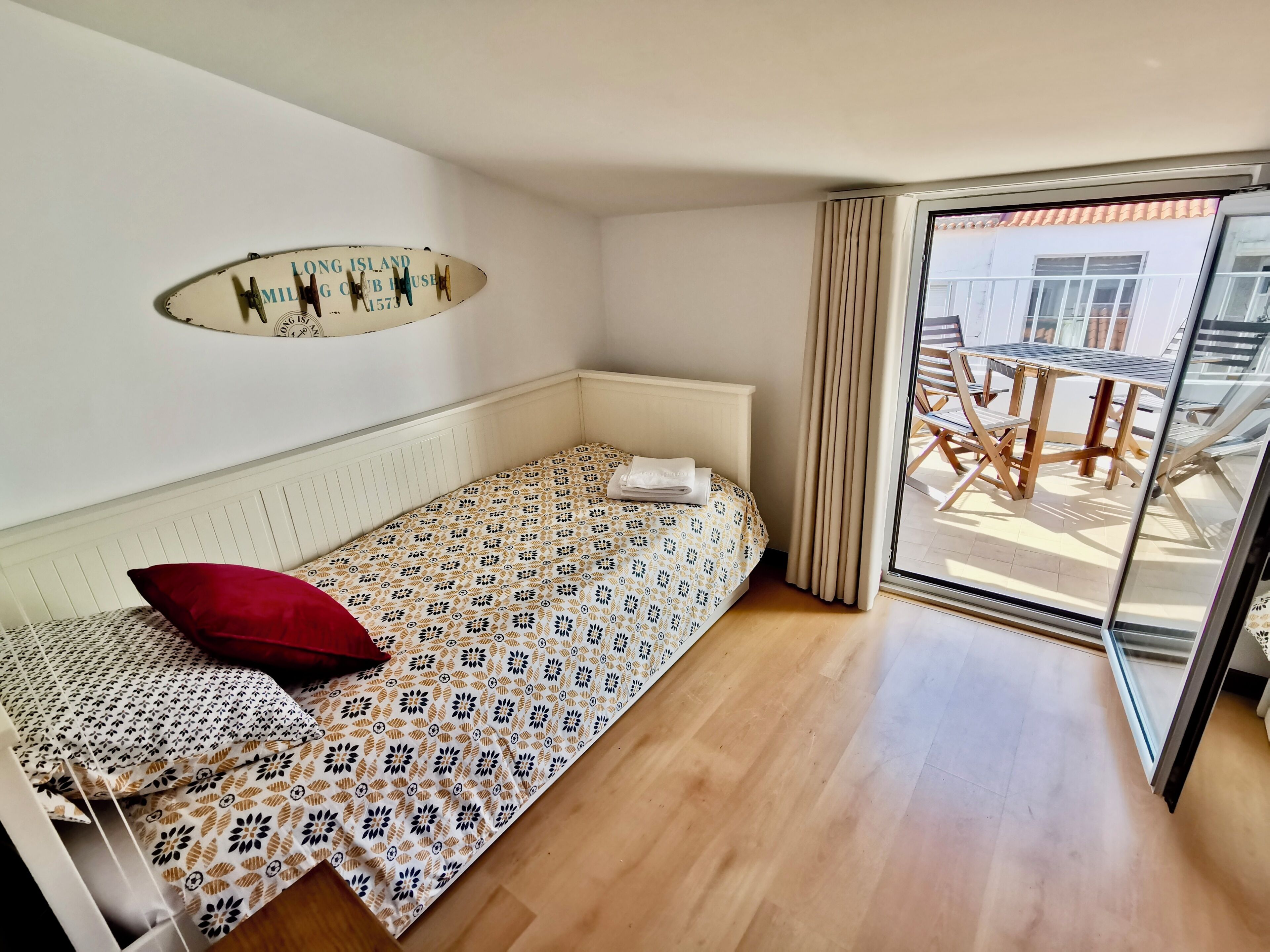 2 bedrooms, soundproofing, iron/ironing board, travel crib