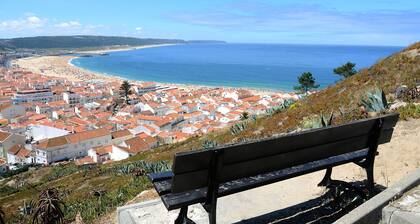 Casa na Onda Liberdade, T2 mit Terrasse mit Meerblick, 30m vom Strand entfernt