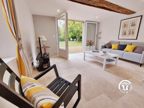 TV, DVD player, ping pong