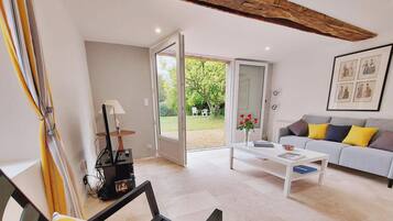 TV, DVD player, table tennis