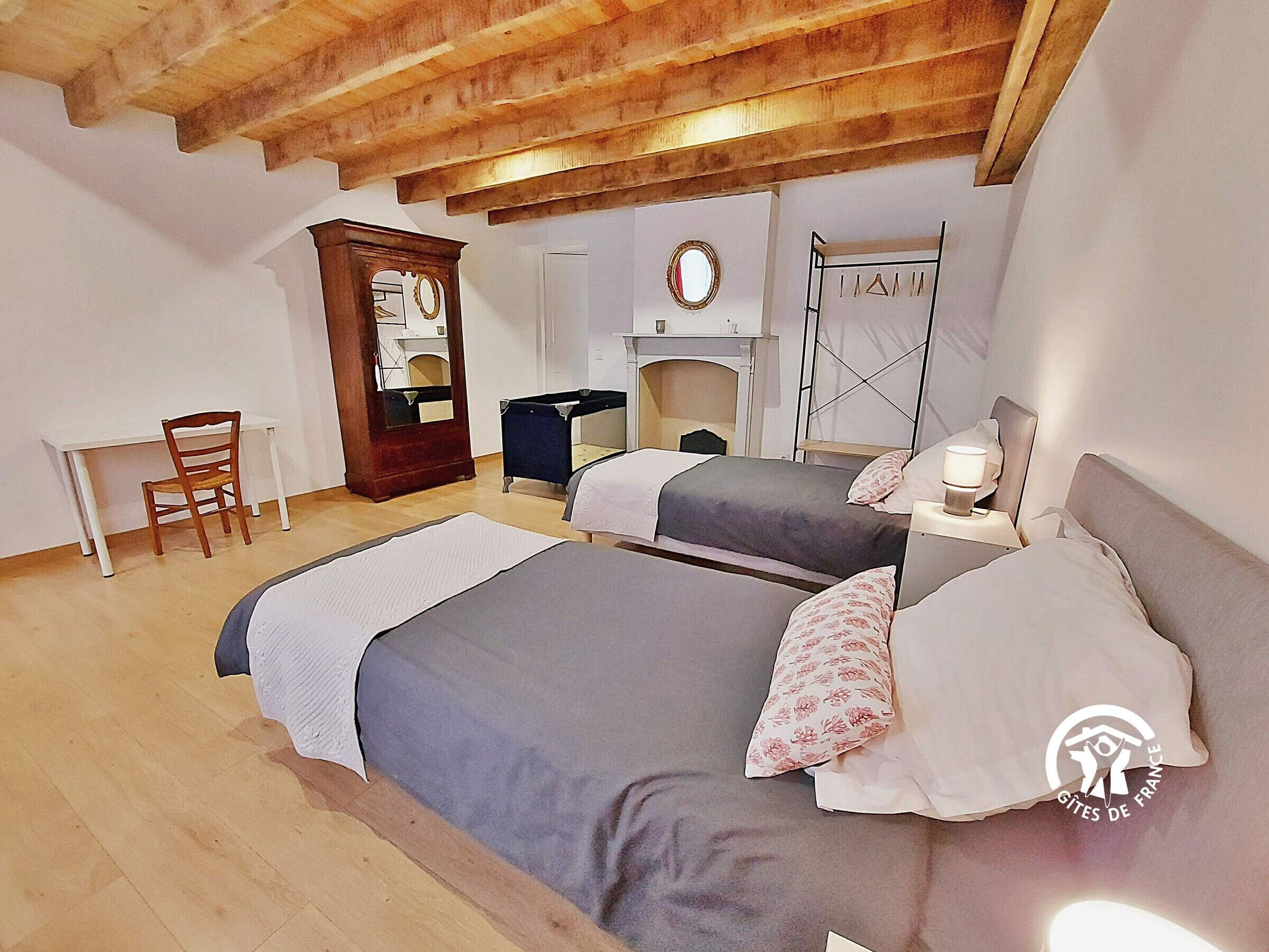 4 slaapkamers, een bureau, gratis wifi